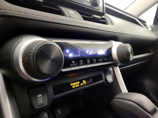 Photo of 2022 White Toyota RAV4