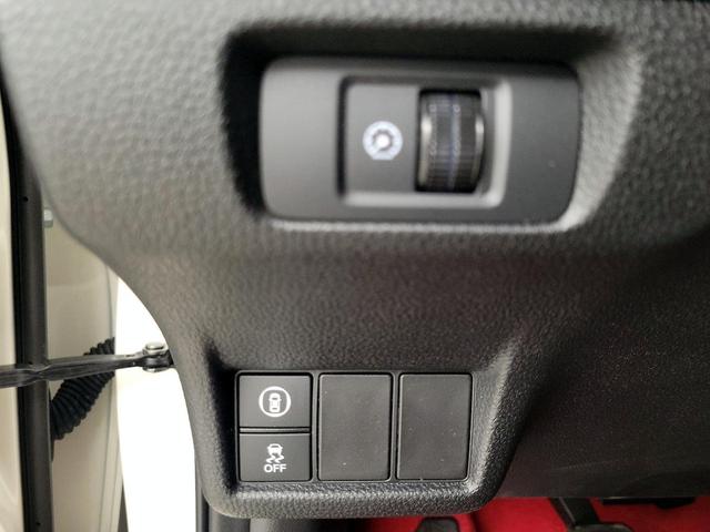Photo of 2025 White Honda Civic