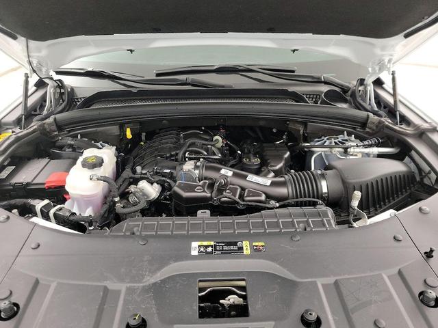 Photo of 2024 White Jeep Grand Cherokee