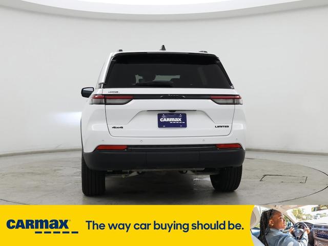 Photo of 2024 White Jeep Grand Cherokee