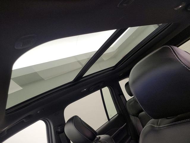Photo of 2024 White Jeep Grand Cherokee