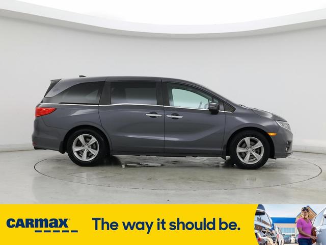 Photo of 2018 Gray Honda Odyssey