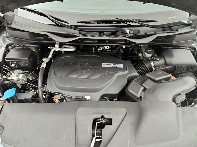Photo of 2018 Gray Honda Odyssey