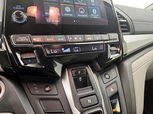 Photo of 2018 Gray Honda Odyssey