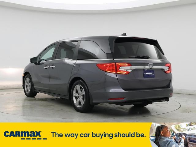 Photo of 2018 Gray Honda Odyssey