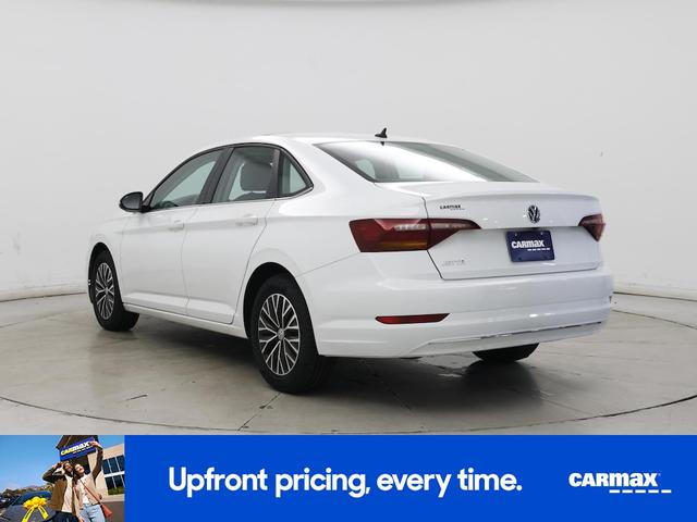 Photo of 2019 White Volkswagen Jetta