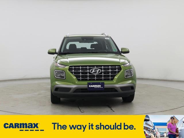 Photo of 2020 Green Hyundai VENUE