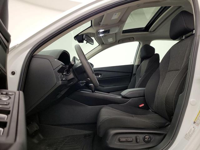 Photo of 2023 White Honda Accord
