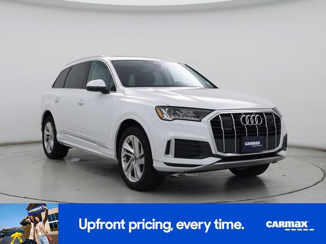 Photo of 2023 White Audi Q7