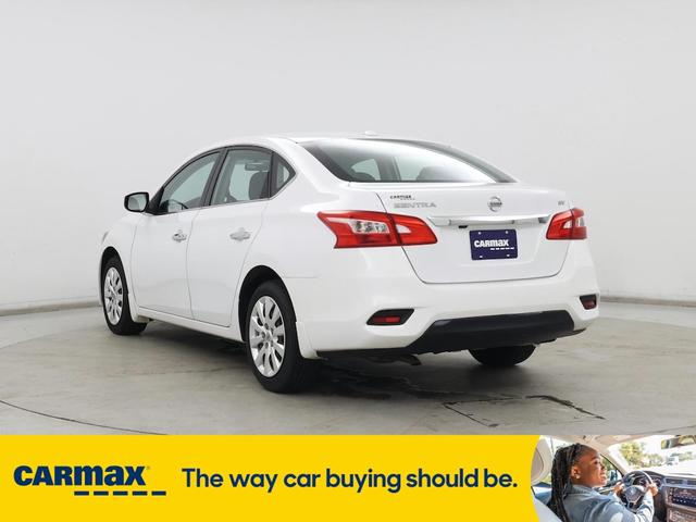 Photo of 2017 White Nissan Sentra