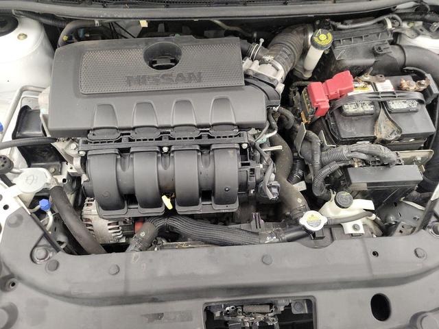 Photo of 2017 White Nissan Sentra