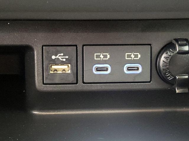 Photo of 2023 Black Toyota Highlander