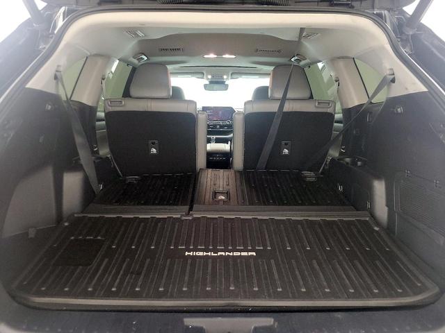 Photo of 2023 Black Toyota Highlander