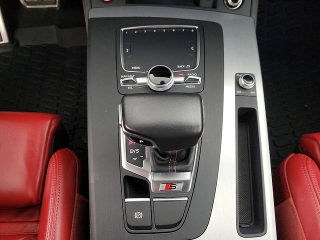 Photo of 2020 White Audi SQ5