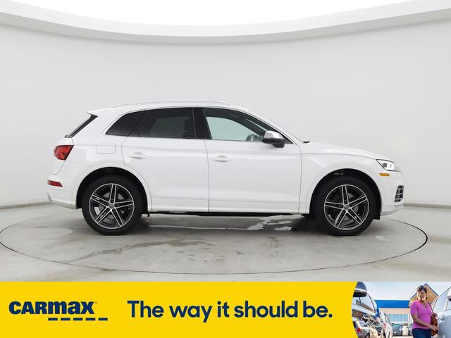 Photo of 2020 White Audi SQ5