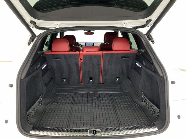 Photo of 2020 White Audi SQ5