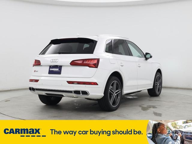 Photo of 2020 White Audi SQ5