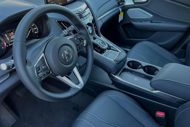 Photo of 2025 Liquid Carbon Metallic Acura RDX