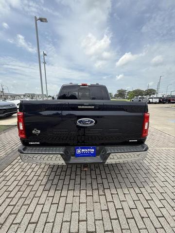 Photo of 2022 Antimatter Blue Metallic Ford F-150