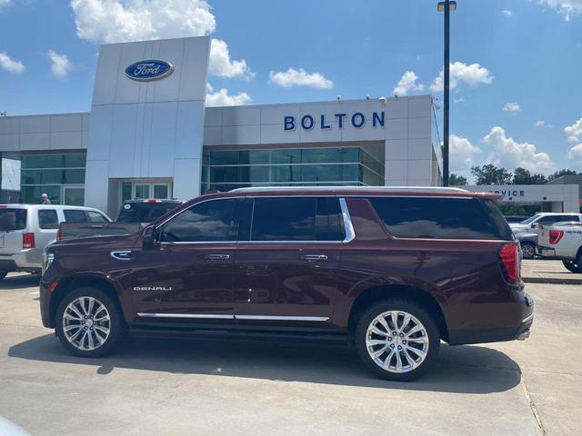 Photo of 2022 Redwood Metallic GMC Yukon XL