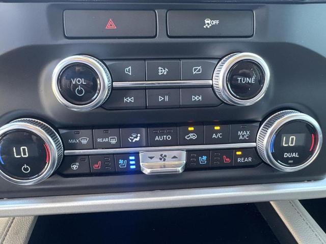 Photo of 2023 Stone Blue Metallic Ford Expedition