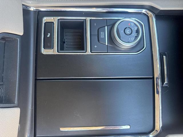 Photo of 2023 Stone Blue Metallic Ford Expedition