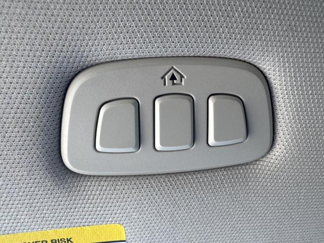 Photo of 2023 Stone Blue Metallic Ford Expedition