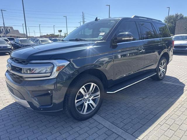 Photo of 2023 Stone Blue Metallic Ford Expedition