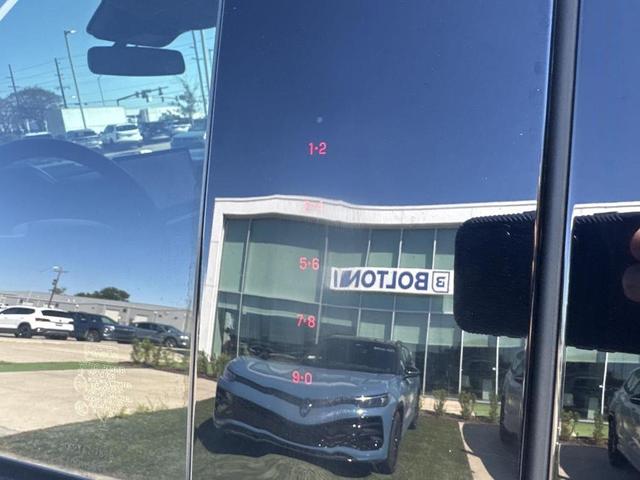 Photo of 2023 Stone Blue Metallic Ford Expedition