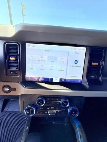 Photo of 2022 Velocity Blue Metallic Ford Bronco