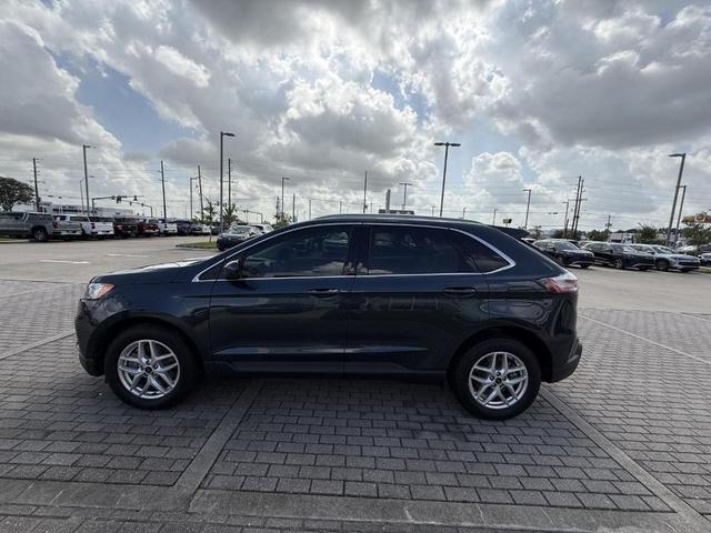 Photo of 2024 Stone Blue Metallic Ford Edge