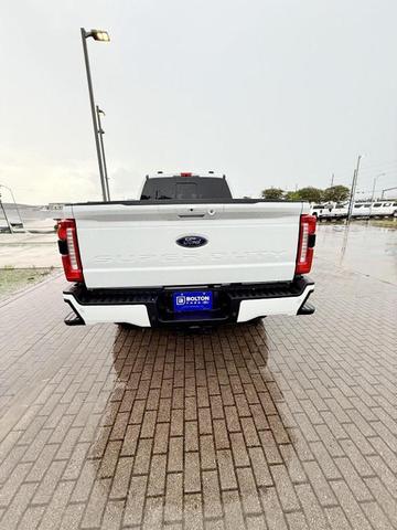 Photo of 2024 Oxford White Ford F-250