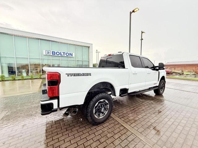 Photo of 2024 Oxford White Ford F-250