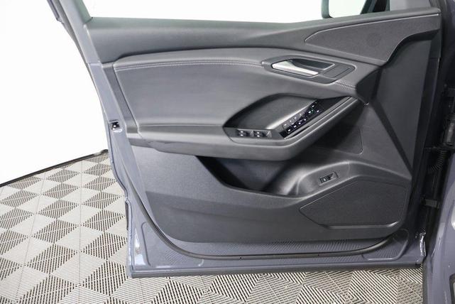 Photo of 2025 Magnet Gray Audi Q6 e-tron