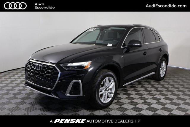 Photo of 2023 Mythos Black Metallic Audi Q5