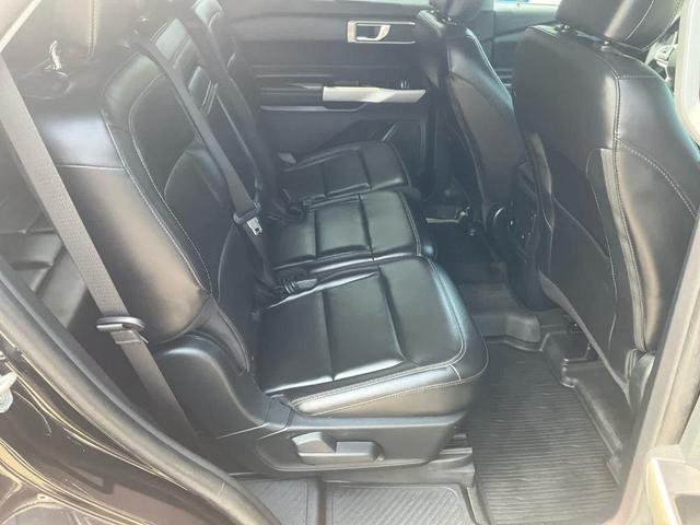 Photo of 2022 Agate Black Metallic Ford Explorer