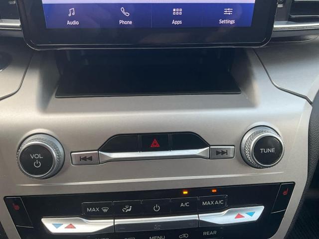 Photo of 2022 Agate Black Metallic Ford Explorer