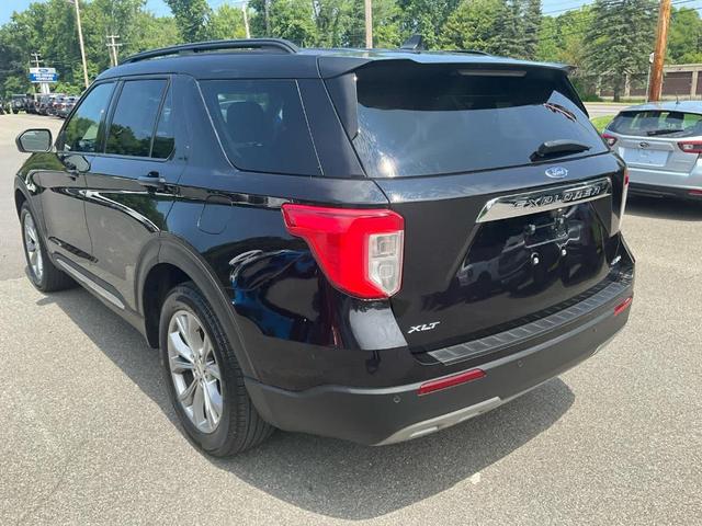 Photo of 2022 Agate Black Metallic Ford Explorer