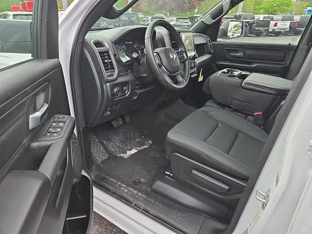 Photo of 2025 Bright White Clearcoat RAM 1500