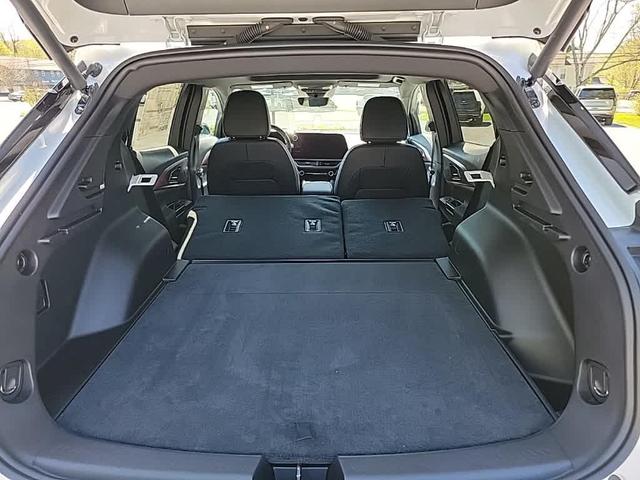 Photo of 2025 Iridescent Pearl Tricoat Chevrolet Equinox EV