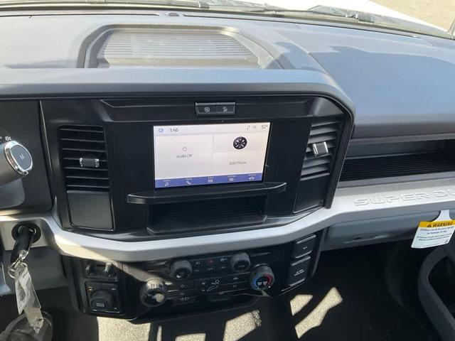 Photo of 2025 Oxford White Ford F-350