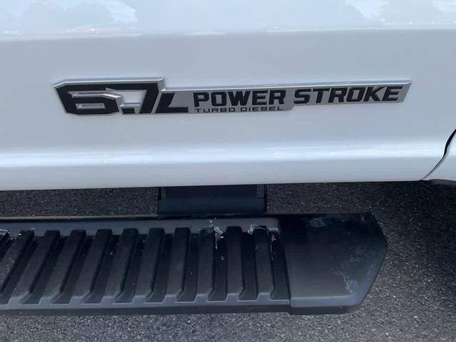 Photo of 2025 Oxford White Ford F-350