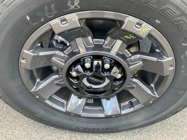 Photo of 2025 Oxford White Ford F-350