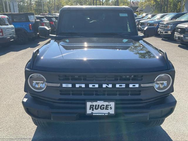Photo of 2025 Shadow Black Ford Bronco