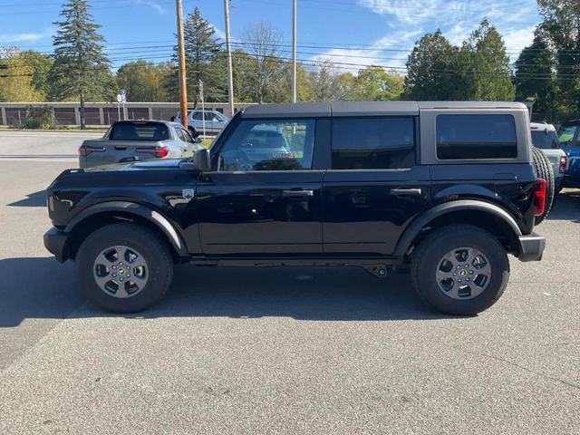 Photo of 2025 Shadow Black Ford Bronco