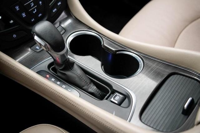 Photo of 2019 White Buick Envision