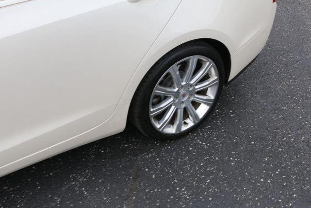 Photo of 2013 White Diamond Tricoat Cadillac ATS