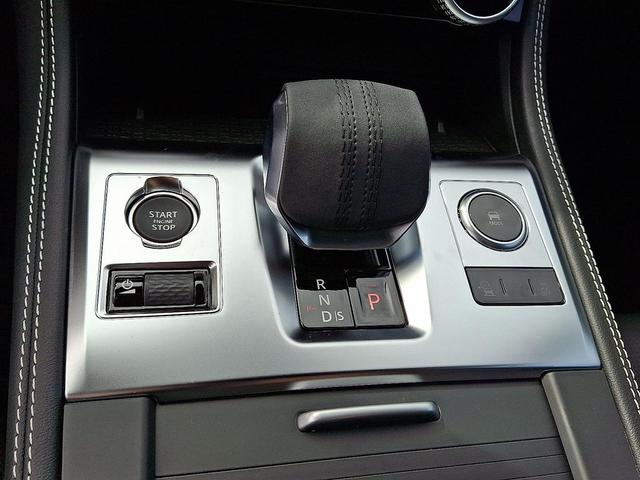 Photo of 2026 Eiger Grey Metallic - 1DF Jaguar F-PACE