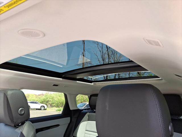Photo of 2025 Tribeca Blue Metallic Land Rover Range Rover Evoque