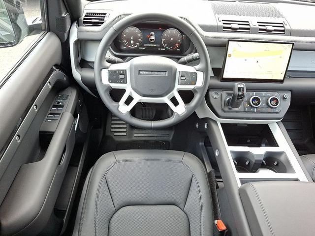 Photo of 2025 Santorini Black Metallic Land Rover Defender